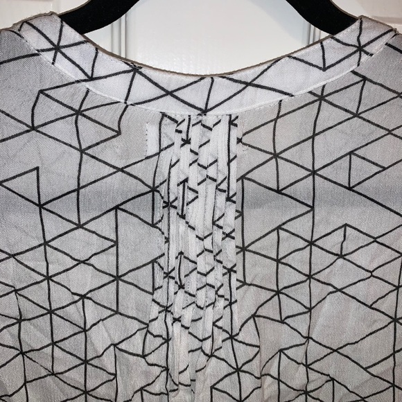 Velvet by Graham & Spencer Printed Peasant Blouse - Picture 7 of 7